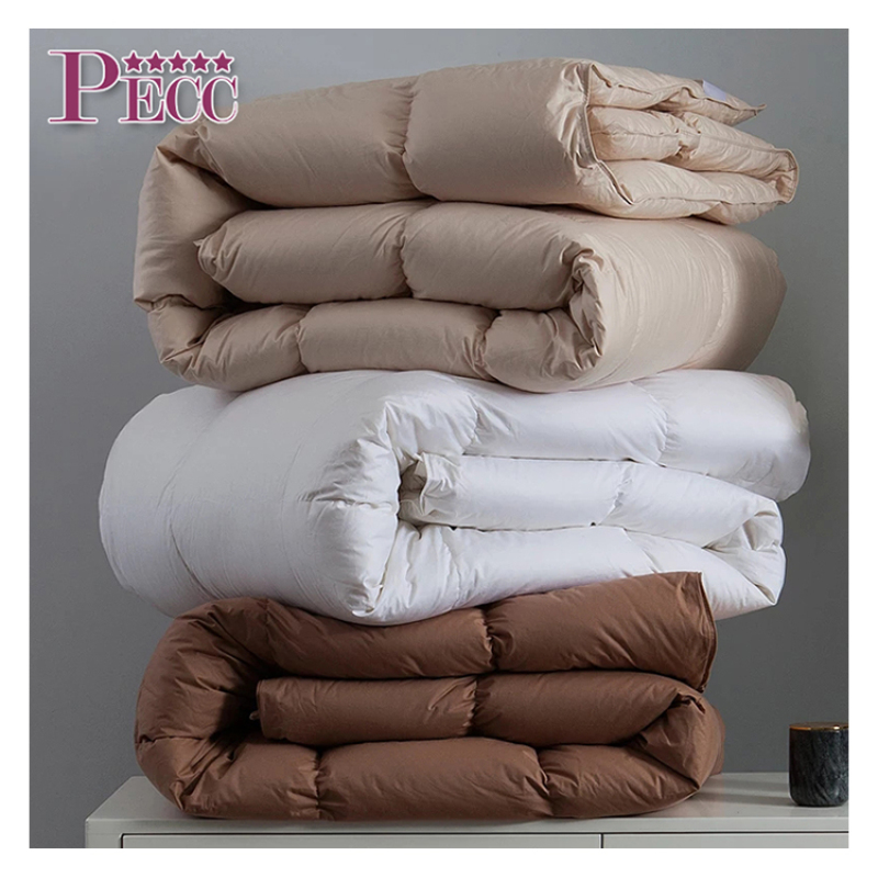Venta al por mayor de lujo clásico ropa de cama edredón de plumas de pato interior