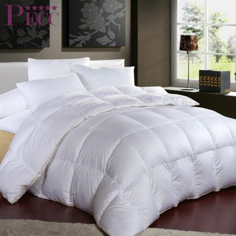 Cómodo edredón tamaño queen de plumas y plumón de ganso de poliéster/algodón