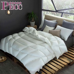Wholesale Cotton White Duck Down Filled Comforter Nice Design Hotel Winter Duvet