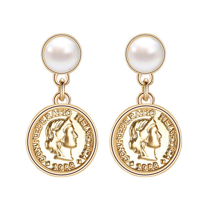 New Design INS Hot Vintage Round Irregular Pearl Baroque Head Coin Earrings New Design INS Hot Vintage Round Irregular Pearl Baroque Head Coin Earrings