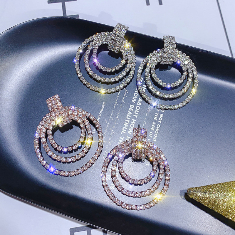 Fashion Exaggerated Geometric Three Circle Crystal Earrings for Beautiful Girls Fashion Exaggerated Geometric Three Circle Crystal Earrings for Beautiful Girls