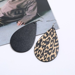 Amazon hot classic style water drop shape leopard print wooden earrings for famale