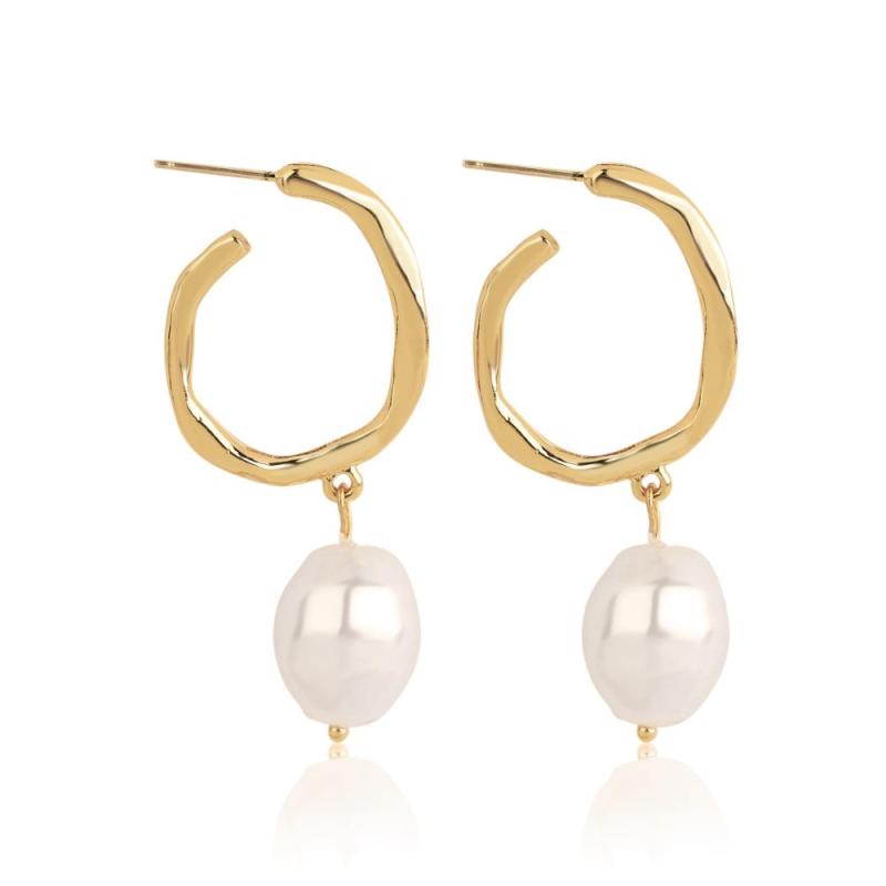 Fashion jewelry women alloy gold plated irregular simulate freshwater pearl earrings Fashion jewelry women alloy gold plated irregular simulate freshwater pearl earrings