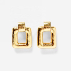 Amazon stylish  popular metal alloy indian gold plated retro earrings for female