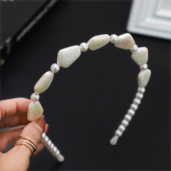 New Design Luxury Daily Wear Lady Heart Shape White Beaded Handmade Pearl Hairband for Girls