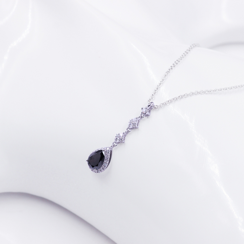 Hot sale fashion jewelry pear shape 925 silver gold plated moissanite necklace Hot sale fashion jewelry pear shape 925 silver gold plated moissanite necklace