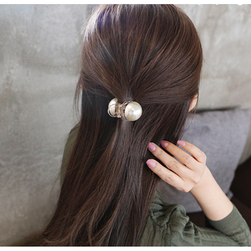 Wholesale unique small girls pearl mini plastic claw hair clip for woman Wholesale unique small girls pearl mini plastic claw hair clip for woman