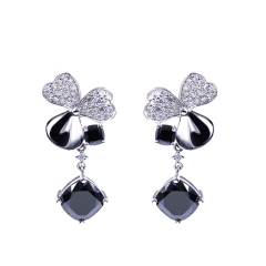 New design jewelry  luxury four-leaf clover black moissanite diamond drop earrings
