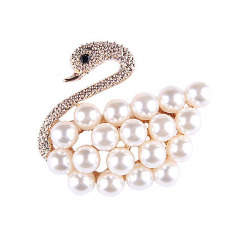 Latest Fashion Flower Rhinestone Women, Girl Crystal Custom Pearl Brooches