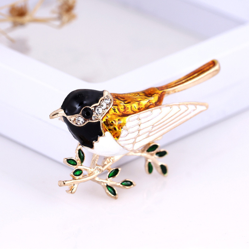2020 new arrival custom cheap jewelry magpie colorful rhinestone birds brooches 2020 new arrival custom cheap jewelry magpie colorful rhinestone birds brooches