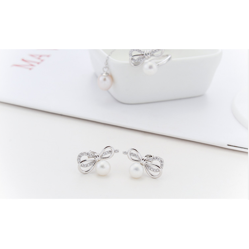 Korean fashion valentine's day christmas gift jewelry 925 silver women pearl necklace long Korean fashion valentine's day christmas gift jewelry 925 silver women pearl necklace long