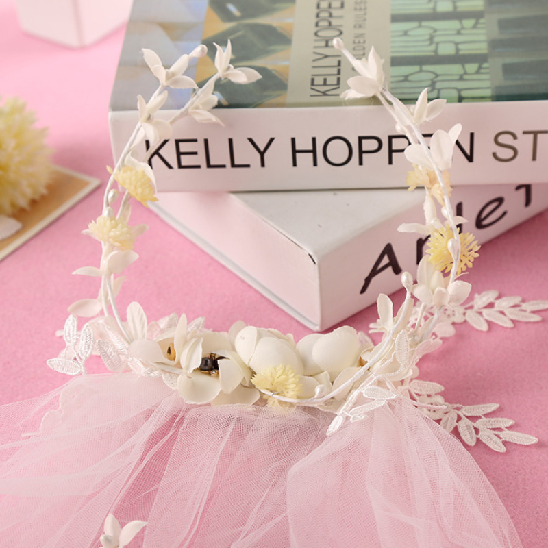 Wholesale cheap korea Rhinestone gold bridal flower white floral garland for wed Wholesale cheap korea Rhinestone gold bridal flower white floral garland for wed