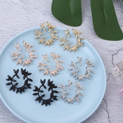 2020 jewelry earrings new creative hollow alloy spray paint  flower stud earrings for women