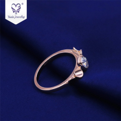 Special design 18K rose gold round shaped engagement ring moissanite