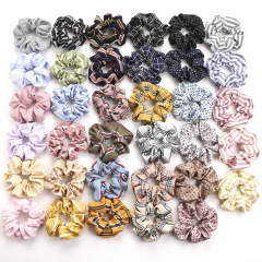 2020 New style factory direct sales custom plaid scrunchies hair ties for women 2020 New style factory direct sales custom plaid scrunchies hair ties for women