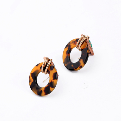 2019 fashion design colorful acrylic resin leopard circle holder earings