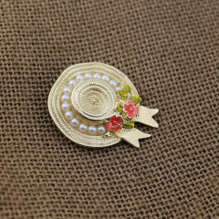 Customized European and American retro flower pearl hat shape Enamel brooches for women