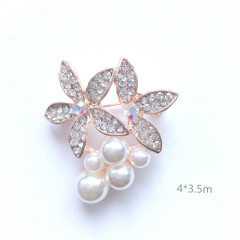 amazon korean luxury fashion girls rhinestone pearl brooches korea brooches pearl for women amazon korean luxury fashion girls rhinestone pearl brooches korea brooches pearl for women