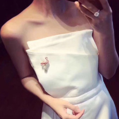 new INS amazon korean fashion wholesale bulk girl women school real pearl flamingo brooches cartoon for cloth suit shirt