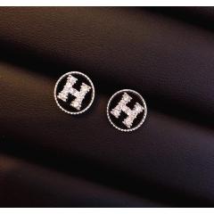 2020 fashion custom modern letter unique stud earrings for women
