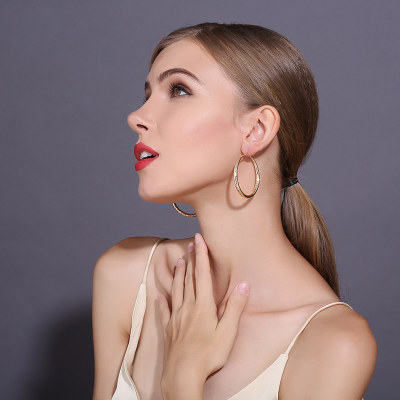 Wholesale fashion 18k gold plated round frosted copper earrings for women Wholesale fashion 18k gold plated round frosted copper earrings for women
