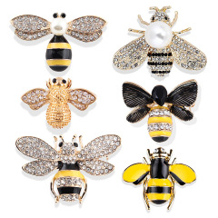 Fashion custom men or women alloy cute rhinestone faux pearl bee brooches