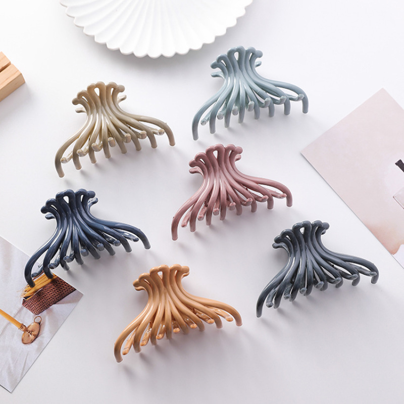 Women Teeth Comb Non Slip baroque Girls Plastic Pins Clamps Hair Claws