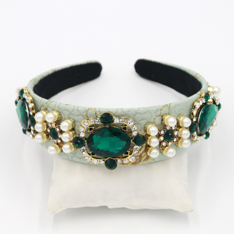 2019 new hot sell vintage women British fashion rhinestone embellished wide velvet baroque headband 2019 new hot sell vintage women British fashion rhinestone embellished wide velvet baroque headband