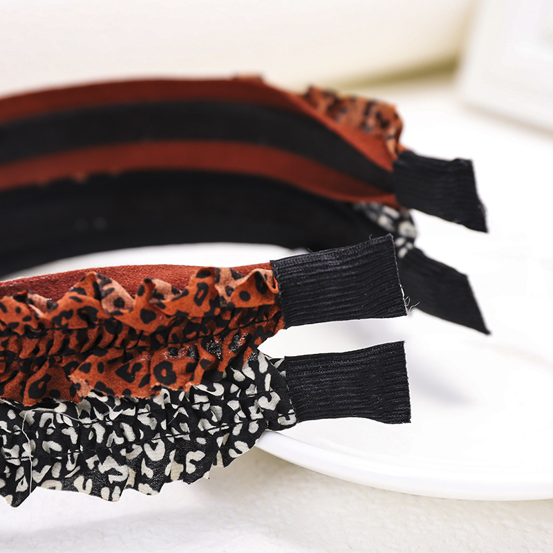 Vintage fashion liked leopard pleated fabric women girls pearl hairbands Vintage fashion liked leopard pleated fabric women girls pearl hairbands