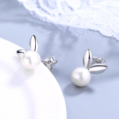 Amazon hot  s925 silver rabbit-shape white nature fresh water pearl earrings