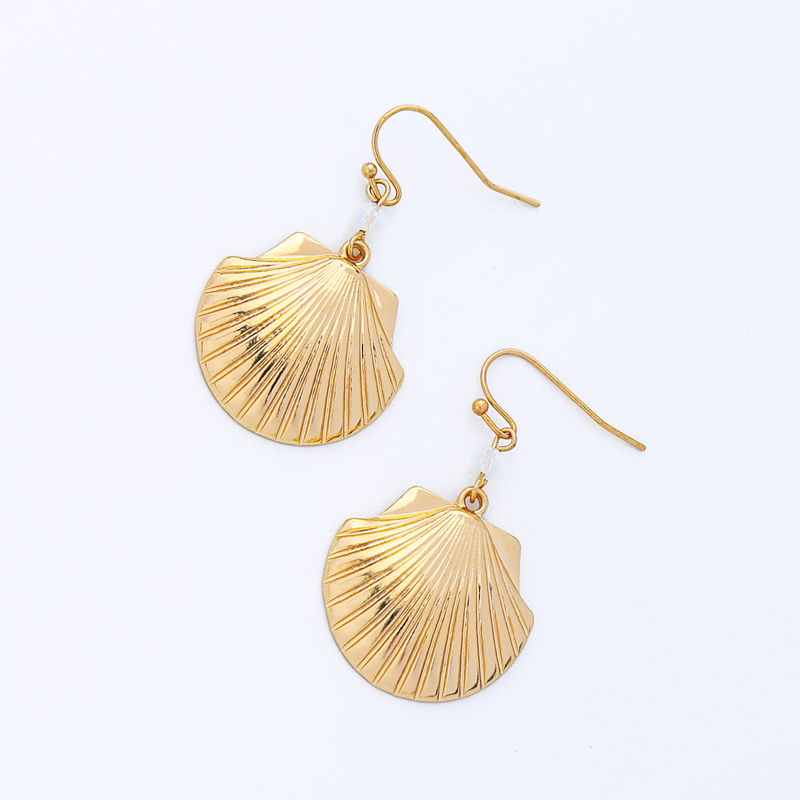 Fashion 2019 mother of pearl stainless steel silver shell gold earrings Fashion 2019 mother of pearl stainless steel silver shell gold earrings