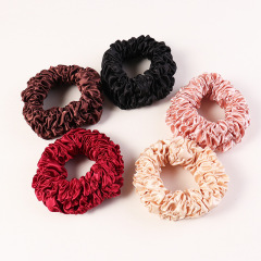 French high-end girls simple ins hot wide satin pleated fabric hair scrunchies French high-end girls simple ins hot wide satin pleated fabric hair scrunchies