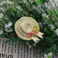 Customized European and American retro flower pearl hat shape Enamel brooches for women