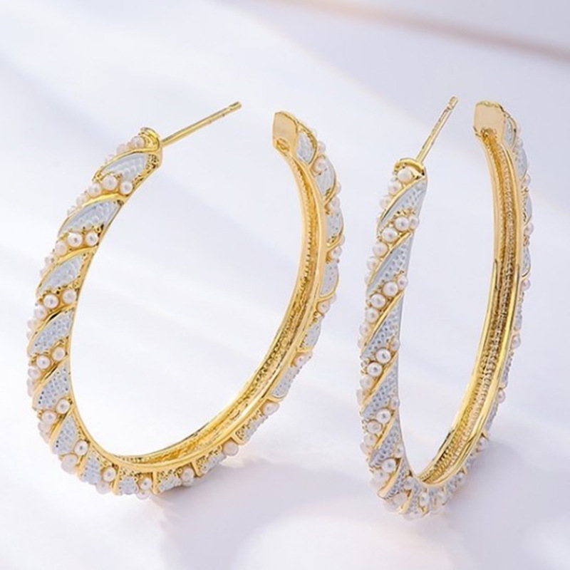 Personality fashion women CC shape beads earrings accessories alloy earrings stud Personality fashion women CC shape beads earrings accessories alloy earrings stud