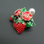 New Fashion Jewelry Designer Painted Enamel Strawberry Brooches for Women