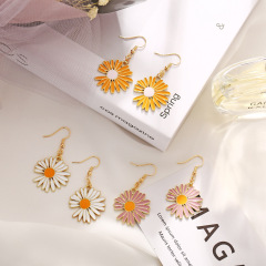 New Design INS Hot Summer small fresh alloy girls sunflower long daisy earrings