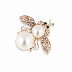 Fashion custom men or women alloy cute rhinestone faux pearl bee brooches