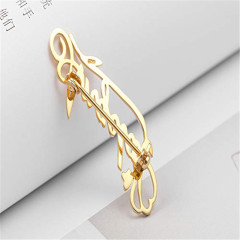 Hot sale fashion custom titanium steel hollow letter brooches with words