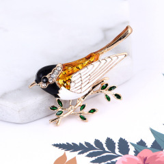 2020 new arrival custom cheap jewelry magpie colorful rhinestone birds brooches