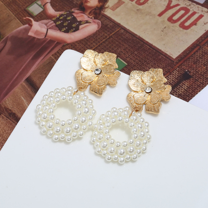 factory custom fashion trendy girls women double circle drop gold and pearl tassel earrings with pearl factory custom fashion trendy girls women double circle drop gold and pearl tassel earrings with pearl