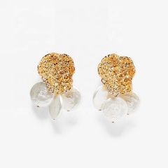Amazon hot traditional vintage imitation natural irregular baroque hanging pearl earrings for female