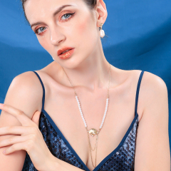 2019 New fashion womens beautiful pearl long gold beach shell necklace