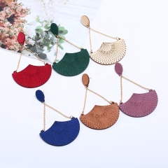 2020 new arrival design occident cheap scallop wood earrings for women