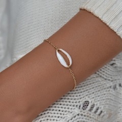 2019 China wholesale Custom gold metal adjustable bracelets of shells for women