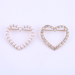 2020 new Classic Charm Gold Silver Mother Gift Girl Jewelry Rhinestone Crystal Pearl Love Heart Brooch Pins rhinestone 2020 new Classic Charm Gold Silver Mother Gift Girl Jewelry Rhinestone Crystal Pearl Love Heart Brooch Pins rhinestone