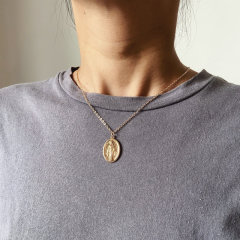 2020 hot sale creative retro style gold-color oval shape portrait coin necklace 2020 hot sale creative retro style gold-color oval shape portrait coin necklace