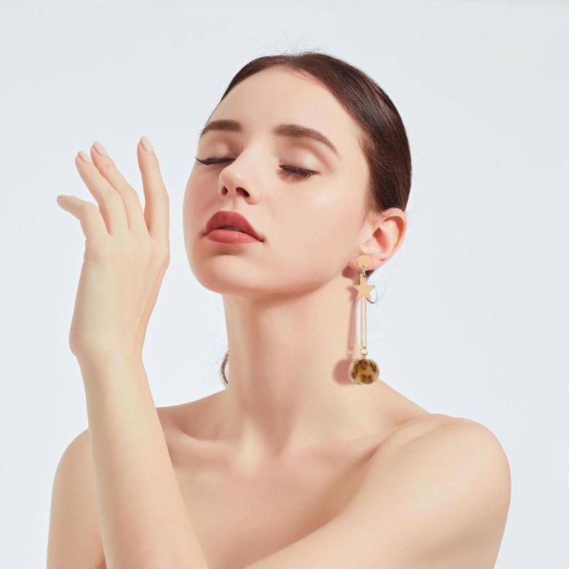 Winter Fashion Cute Star Faux Fur Ball Eardrop Dangle Drop Earrings For Women Winter Fashion Cute Star Faux Fur Ball Eardrop Dangle Drop Earrings For Women