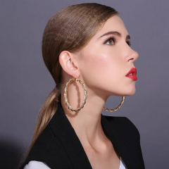 2019 new women jewelry texture twist plating 18k gold fashion thread earring