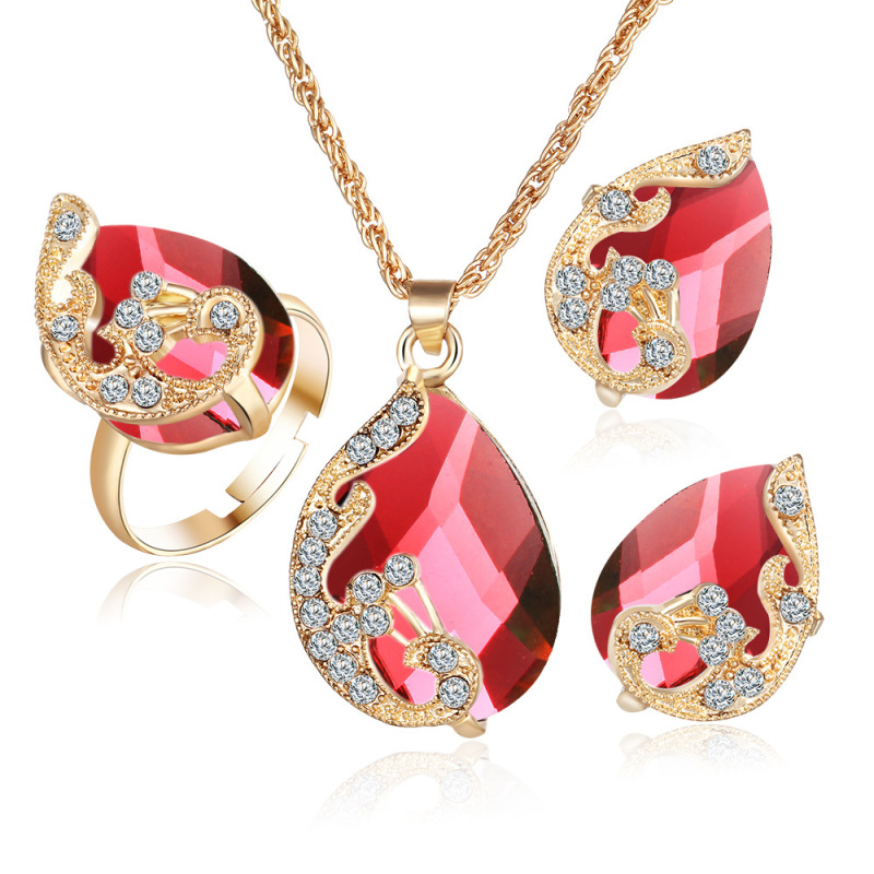 best sell amazon Korean fashion christmas gift jewelry set ruby peacock women crystal necklace