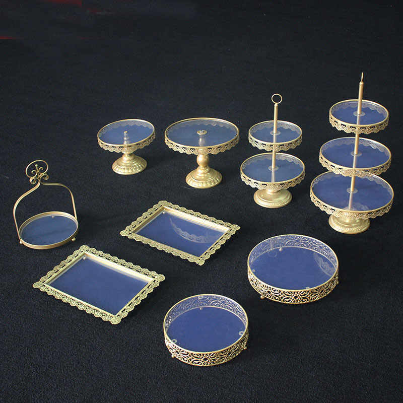 different design Gold meta Wedding Centerpiece Decoration table mini dessert cake stand holder different design Gold meta Wedding Centerpiece Decoration table mini dessert cake stand holder